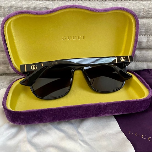 Gucci Authentic, NWOT sunglasses - Picture 2 of 10